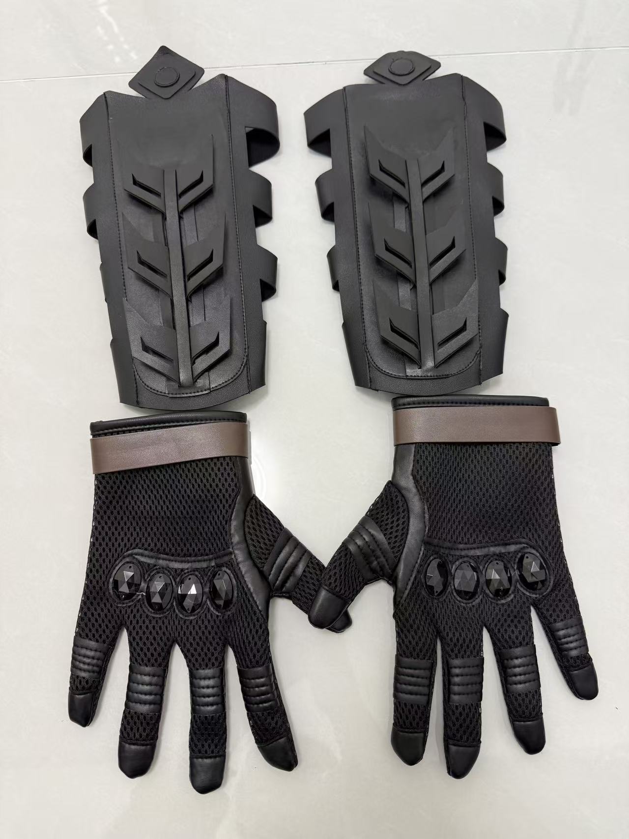 Yetişkin Bruce Cosplay Kostüm  - Men'S Fashion Gloves incelemesi ve fiyatı