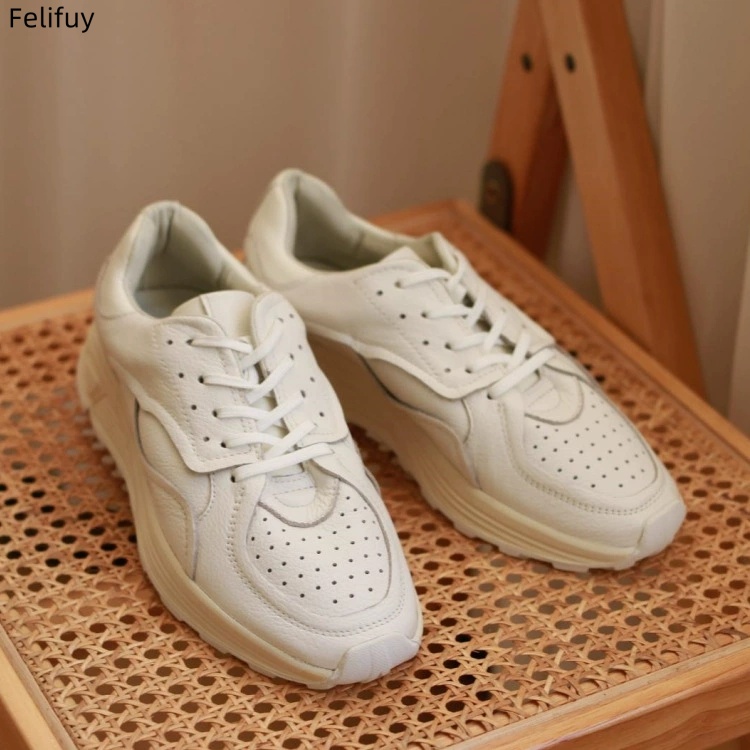 Yuvarlak burunlu bağcıklı raha - Mens Fashion Trainers incelemesi ve fiyatı
