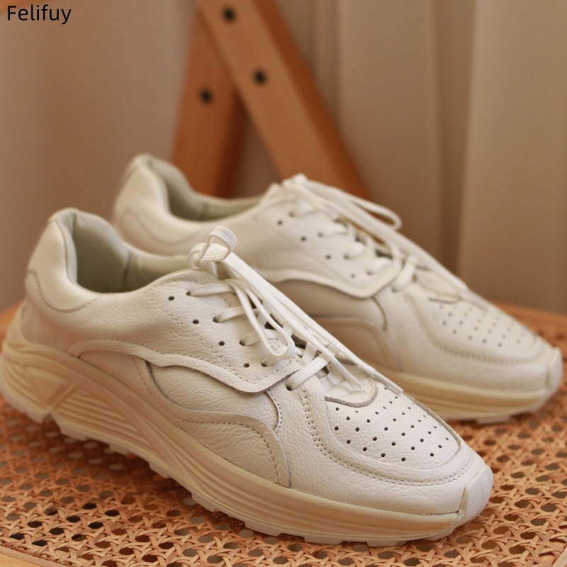 Yuvarlak burunlu bağcıklı raha - Mens Fashion Trainers incelemesi ve fiyatı